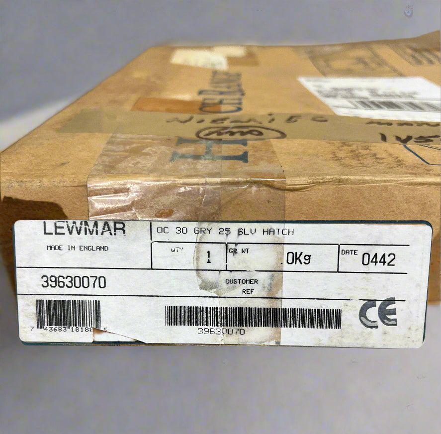 Lewmar (39630070) Ocean Series Hatch 30