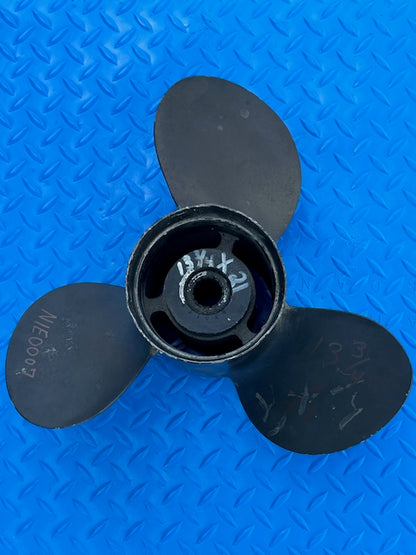 Michigan Wheel 13-3/4 x 21 RH AL 3 Blade Propeller (USED)