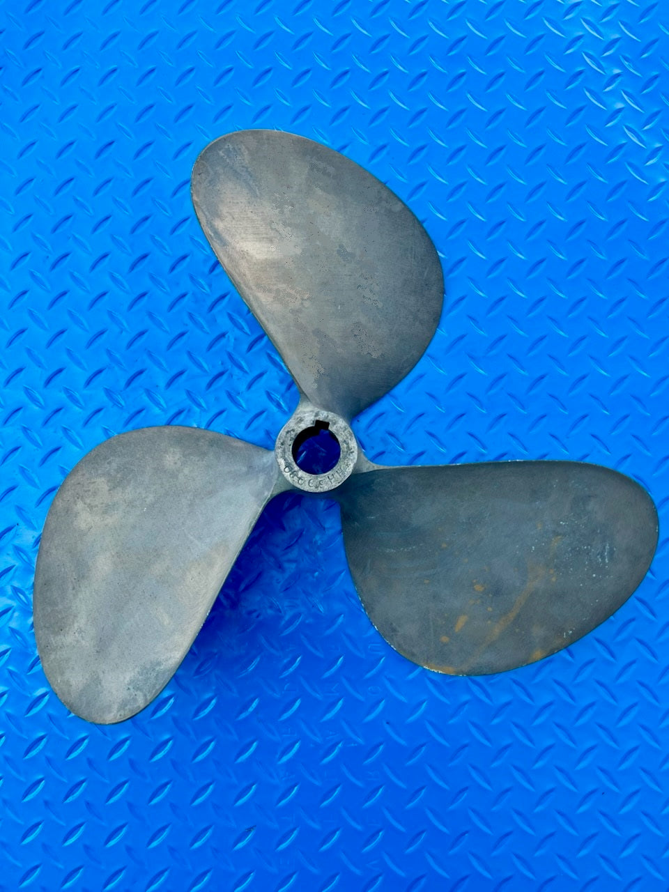 Michigan Wheel 18 x 21 RH NI-BRAL 3 Blade Propeller (USED)