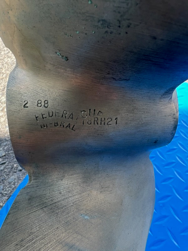 Michigan Wheel 18 x 21 RH NI-BRAL 3 Blade Propeller (USED)