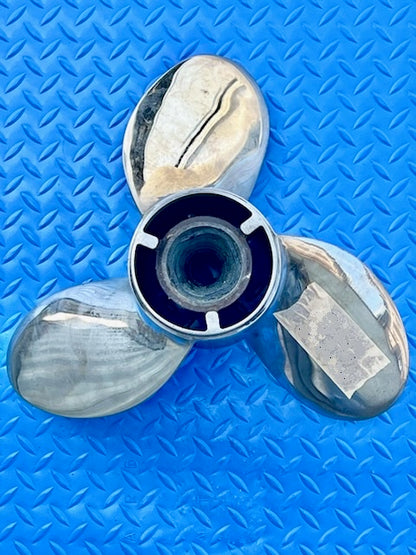 Mercury Marine 15-1/4 x 19 RH SS 3 Blade Propeller (USED)