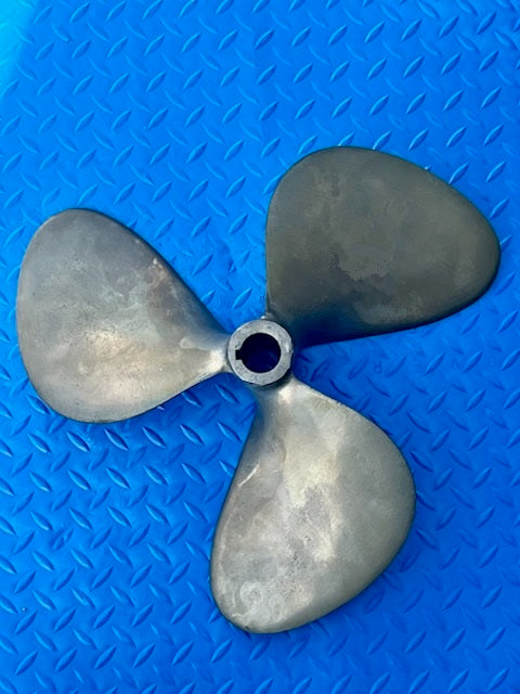Michigan Wheel 17 x 16 RH Bronze 3 Blade Propeller (USED)