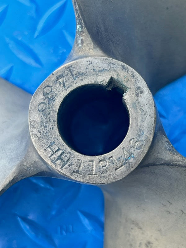 Michigan Wheel 17 x 16 RH Bronze 3 Blade Propeller (USED)